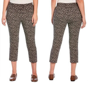 NWT Rafaella Leopard Pull-On Style Capri Stretch Pants